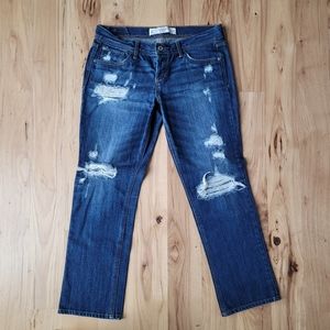 Abercrombie Distressed cropped jeans